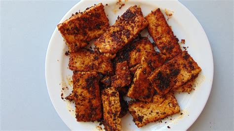  El Sabroso Tofu Ahogada ¿Un Manjar Vegetariano Que Deleita los Sentidos con Su Salsa Picante y Textura Cremosa?